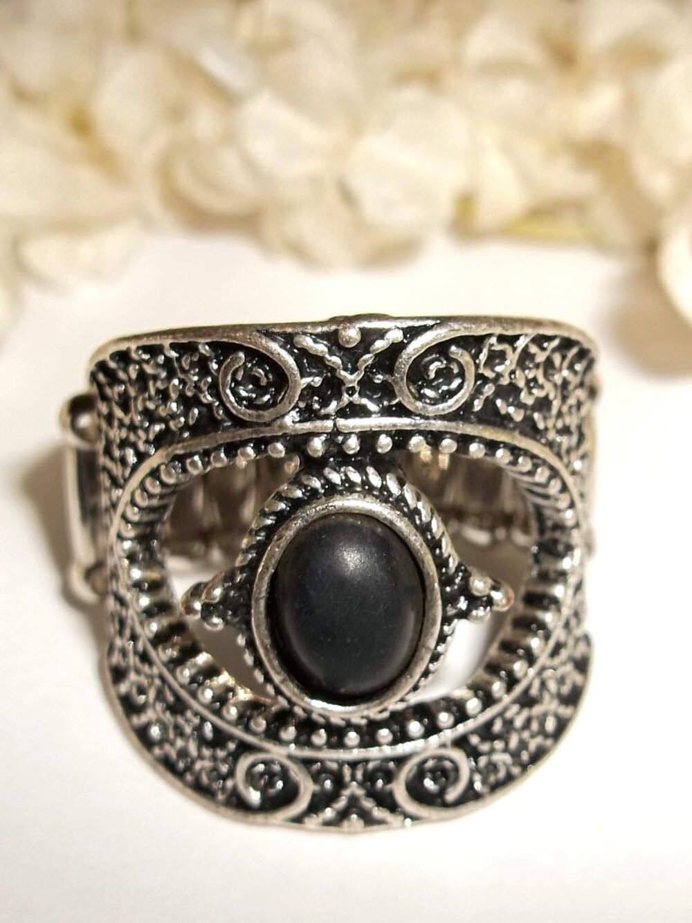 Adjustable Ring Black Silver Tone Statement Woman Costume Jewelry Stretch D878